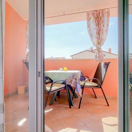 Stelia Apartment Новиград Екстериор снимка