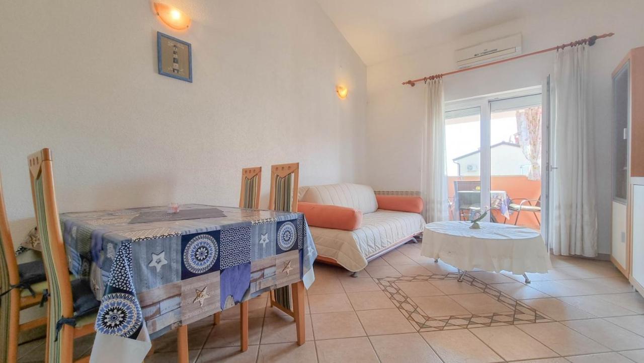 Stelia Apartment Новиград Екстериор снимка